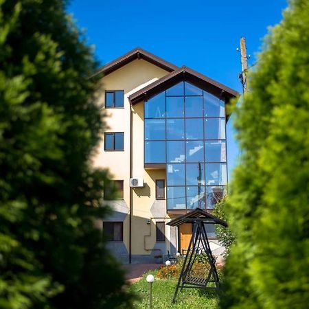 Casa Topazz Târgu Jiu Екстериор снимка