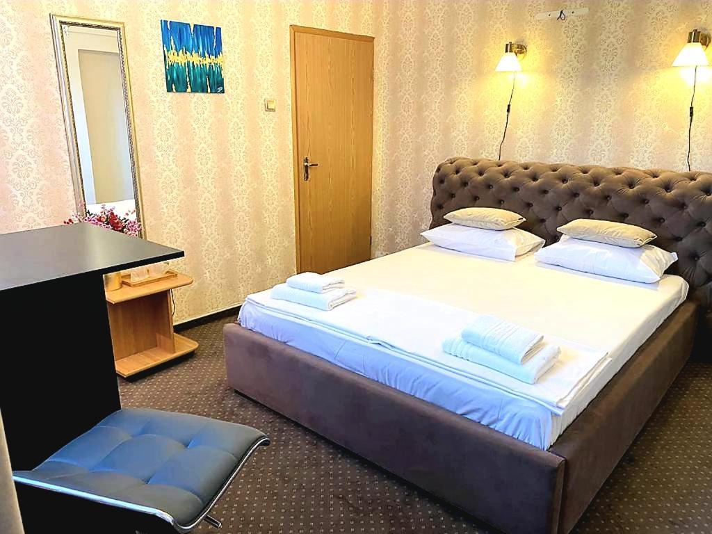 Casa Topazz Târgu Jiu Екстериор снимка