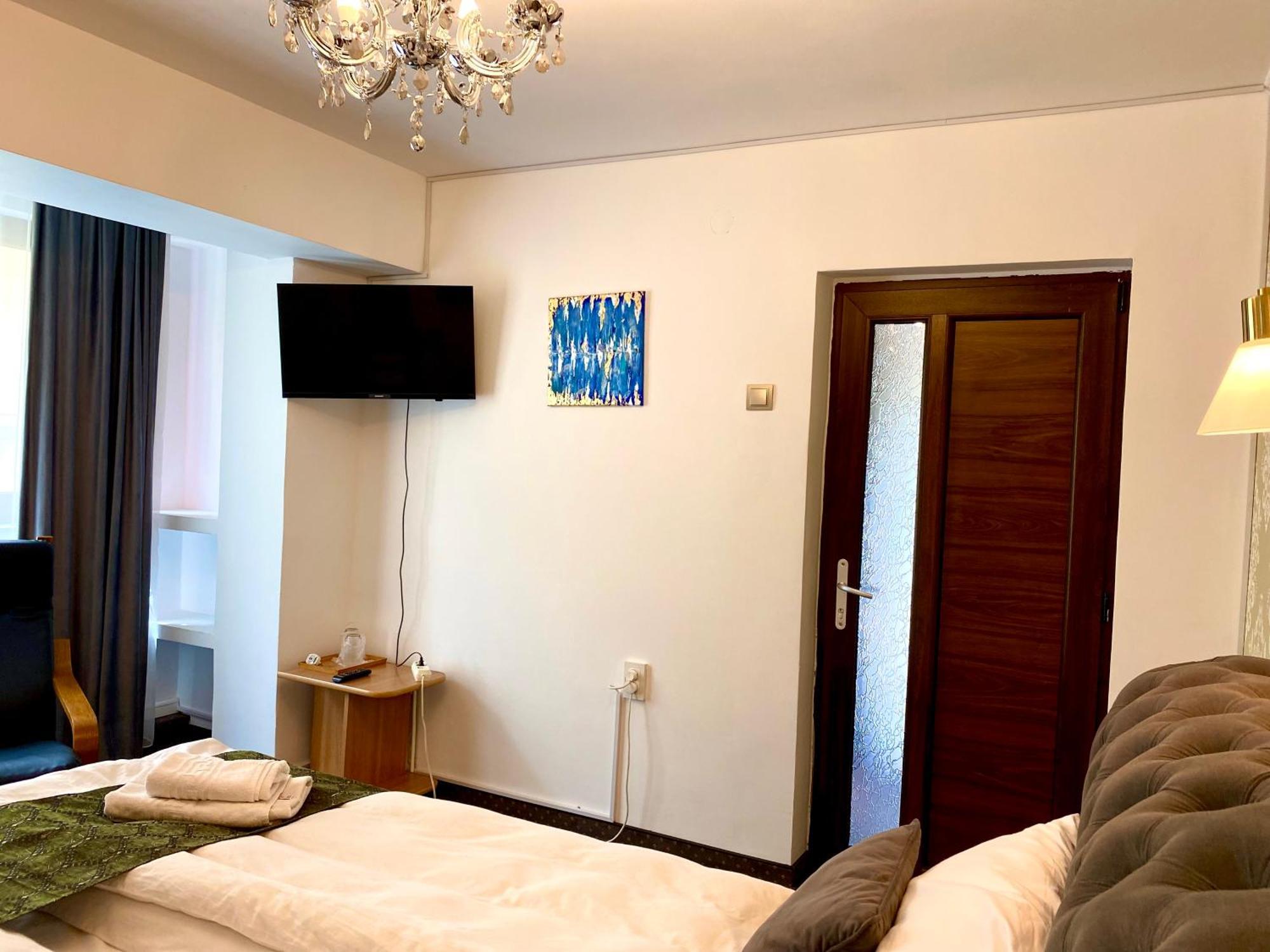 Casa Topazz Târgu Jiu Екстериор снимка