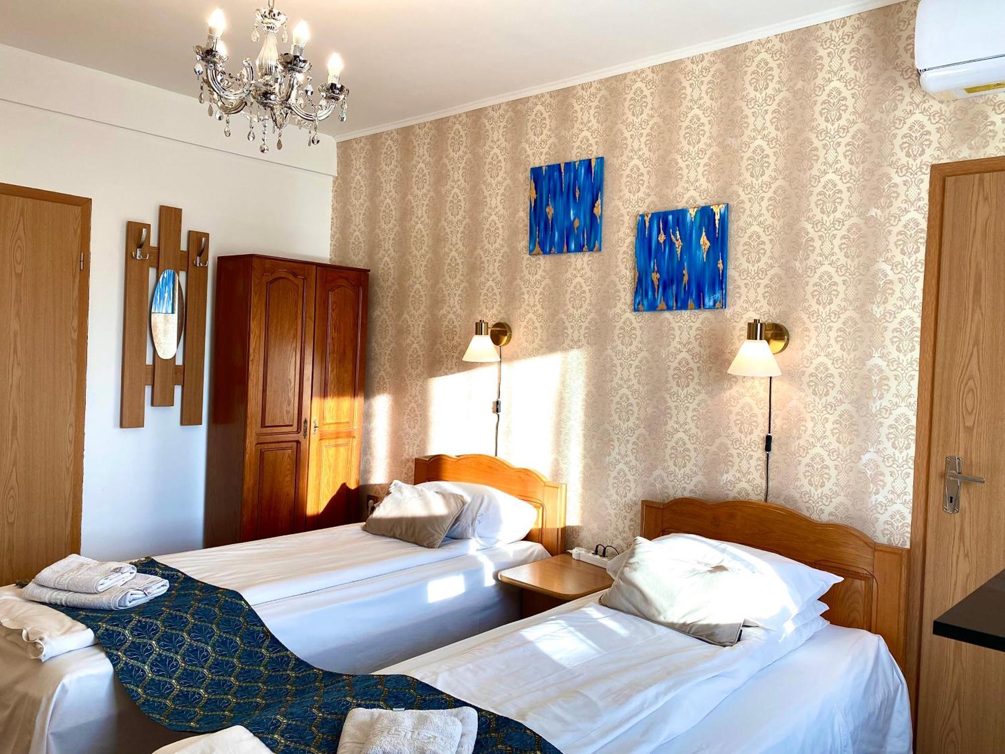 Casa Topazz Târgu Jiu Екстериор снимка
